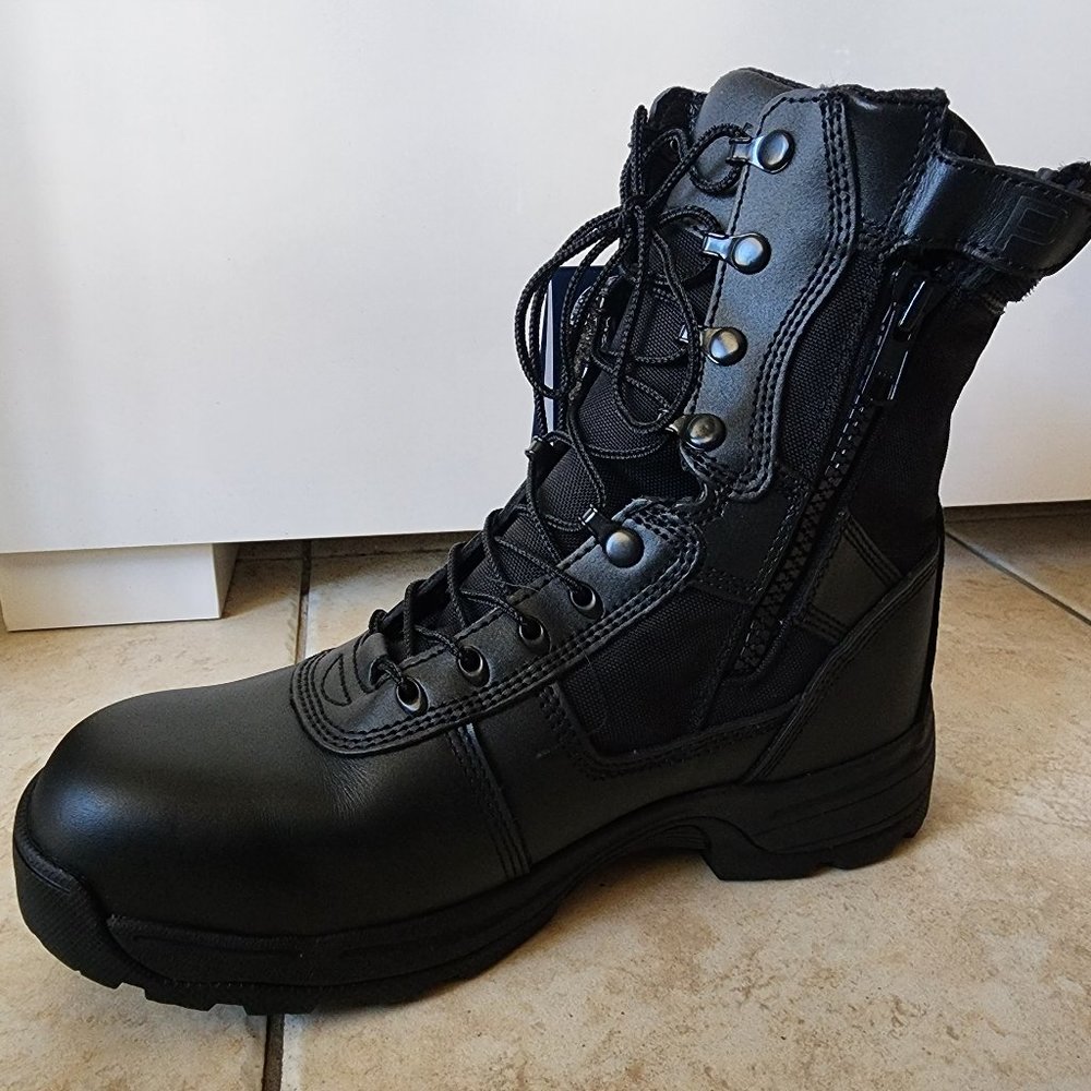 NEW!! TACTICAL BOOTS SIZE 8 MEN COLOR BLACK / BRAND PROPPER